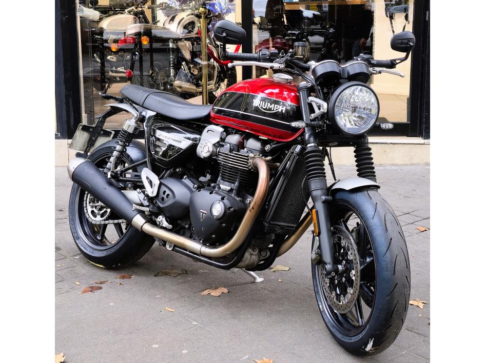 TRIUMPH SPEED TWIN 1200