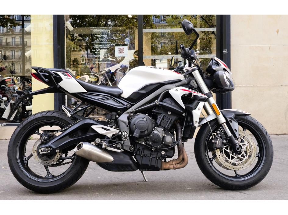 TRIUMPH STREET TRIPLE 660 S A2