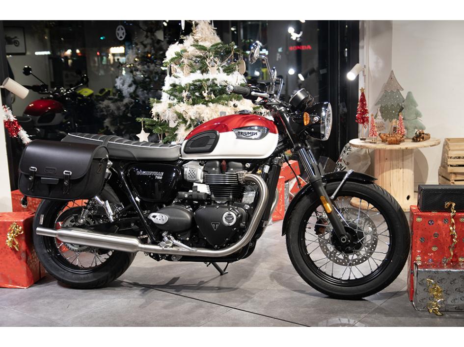 TRIUMPH BONNEVILLE 865 T100