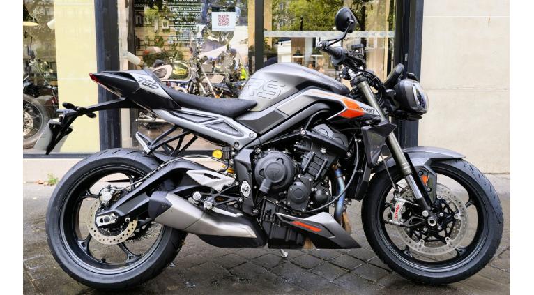 TRIUMPH STREET TRIPLE 765 RS