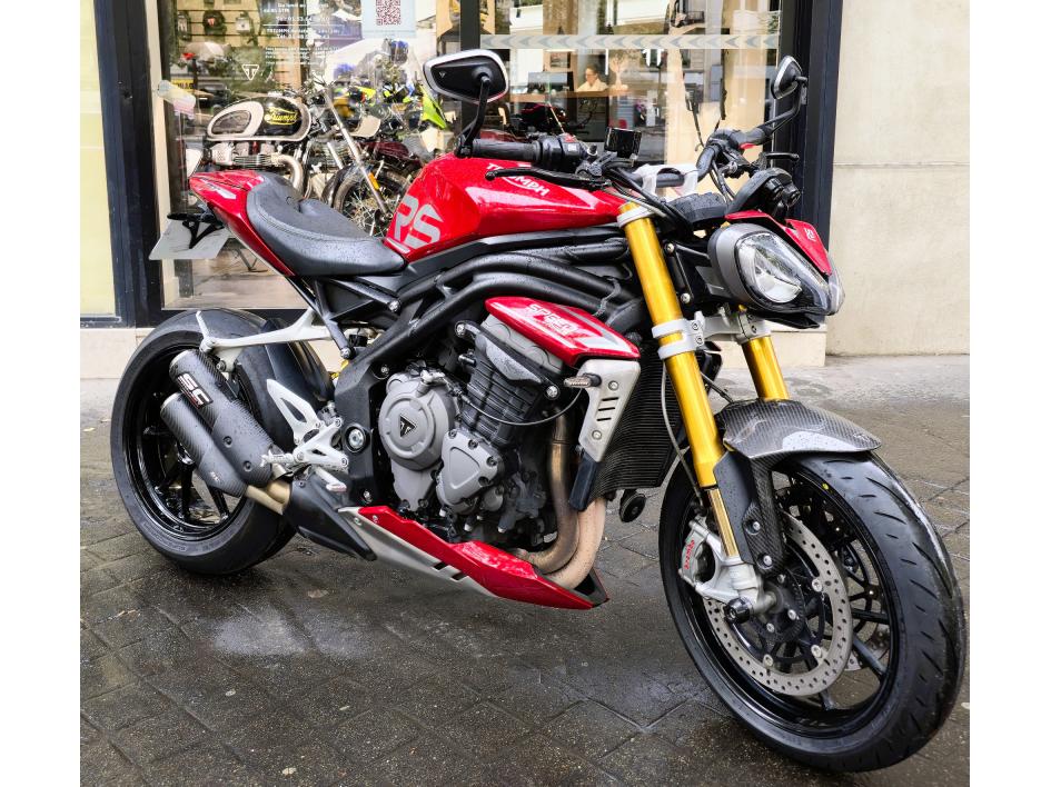 TRIUMPH SPEED TRIPLE 1200 RS