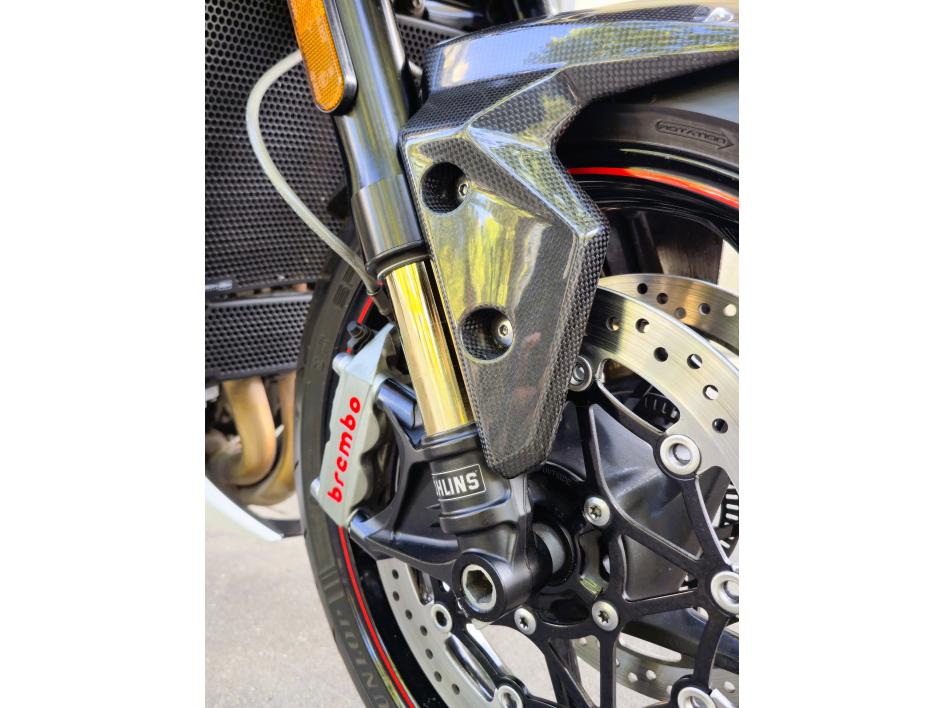 TRIUMPH SPEED TRIPLE 1050 RS