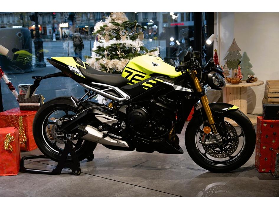 TRIUMPH STREET TRIPLE 765 RS MOTO 2