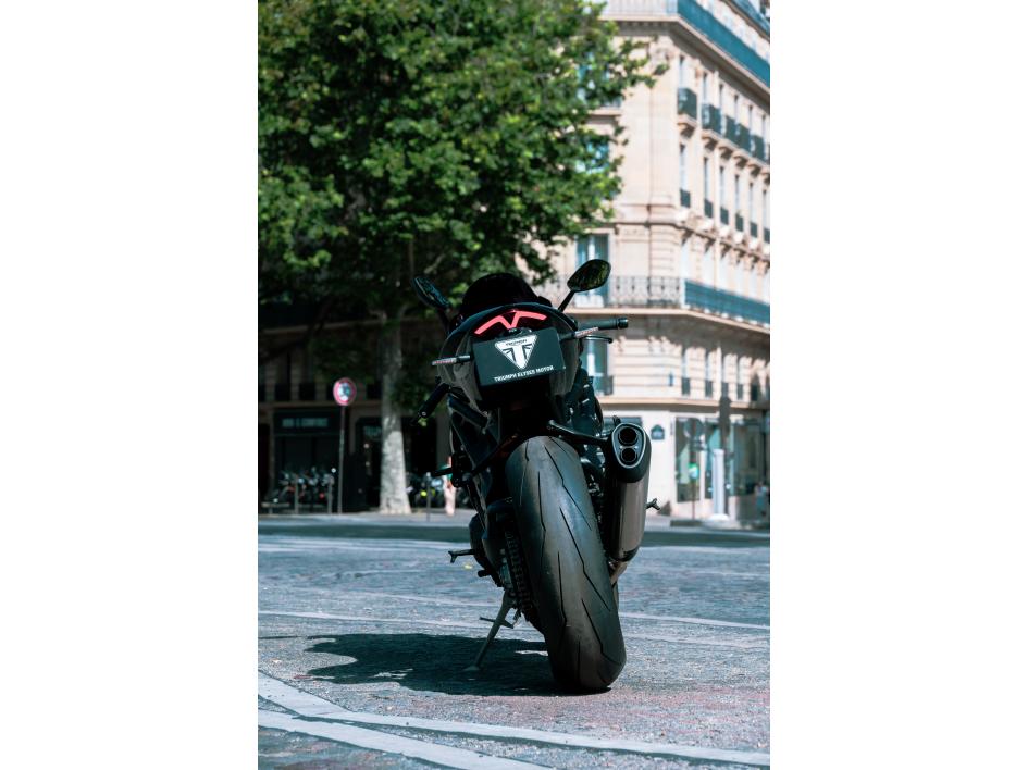SPEED 1200 RR